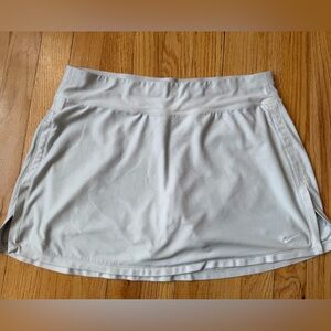 Nike Dry Fit Soft White Skorts